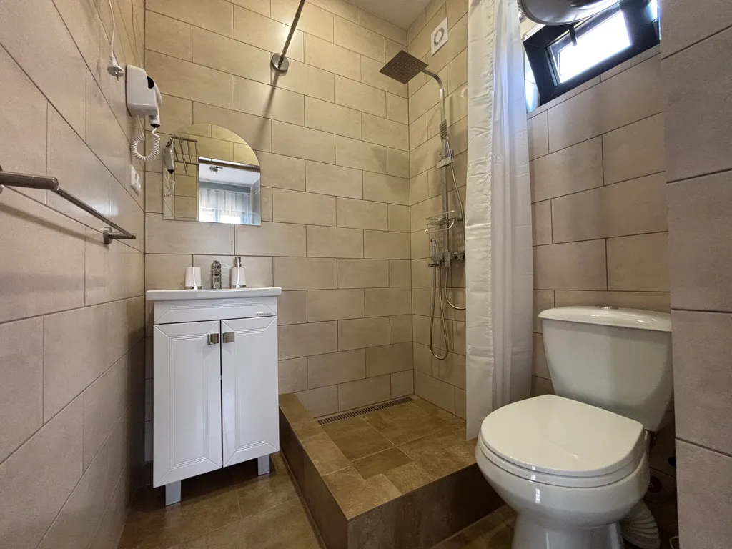 Полуторакомнатный коттедж вблизи реки Хыпста