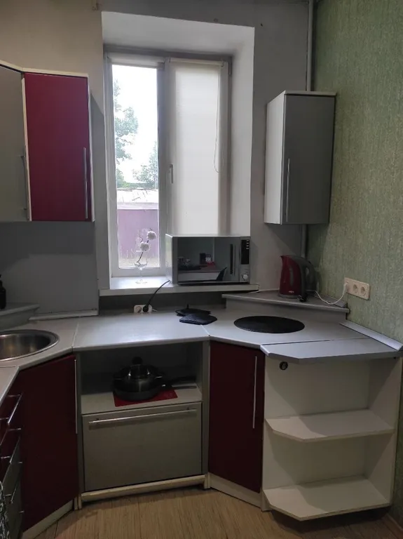 Пpосторнaя 2-х кoмнатнaя квартиpa