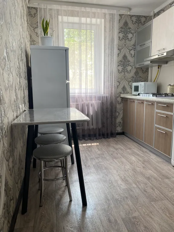 Уютная квартира с видом на лечебное озеро.