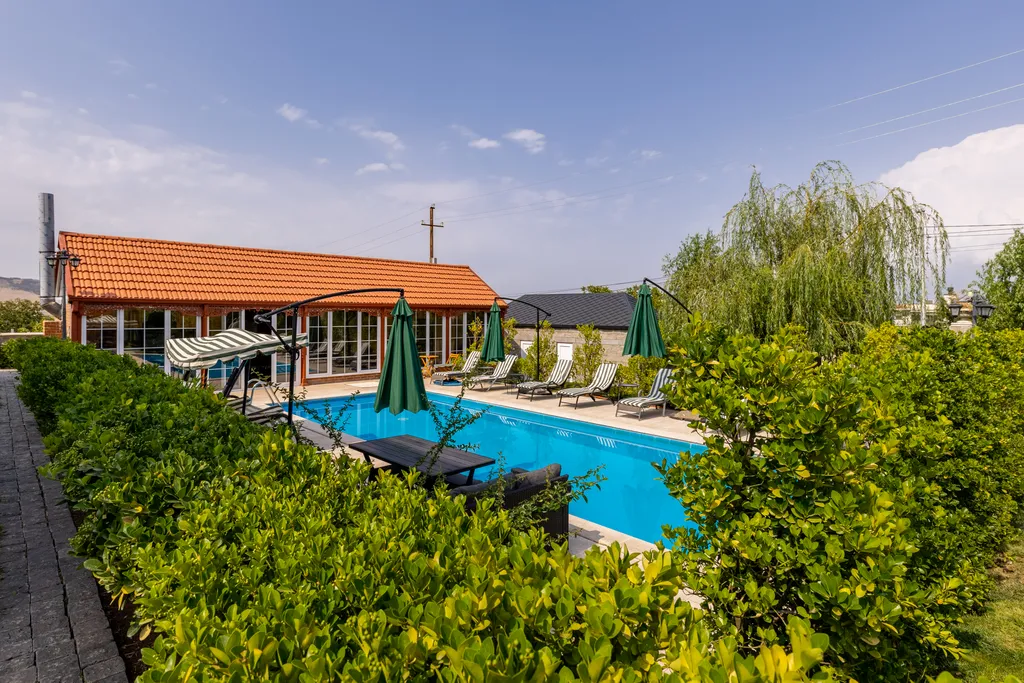 Shindisi Residence, VIP Villa