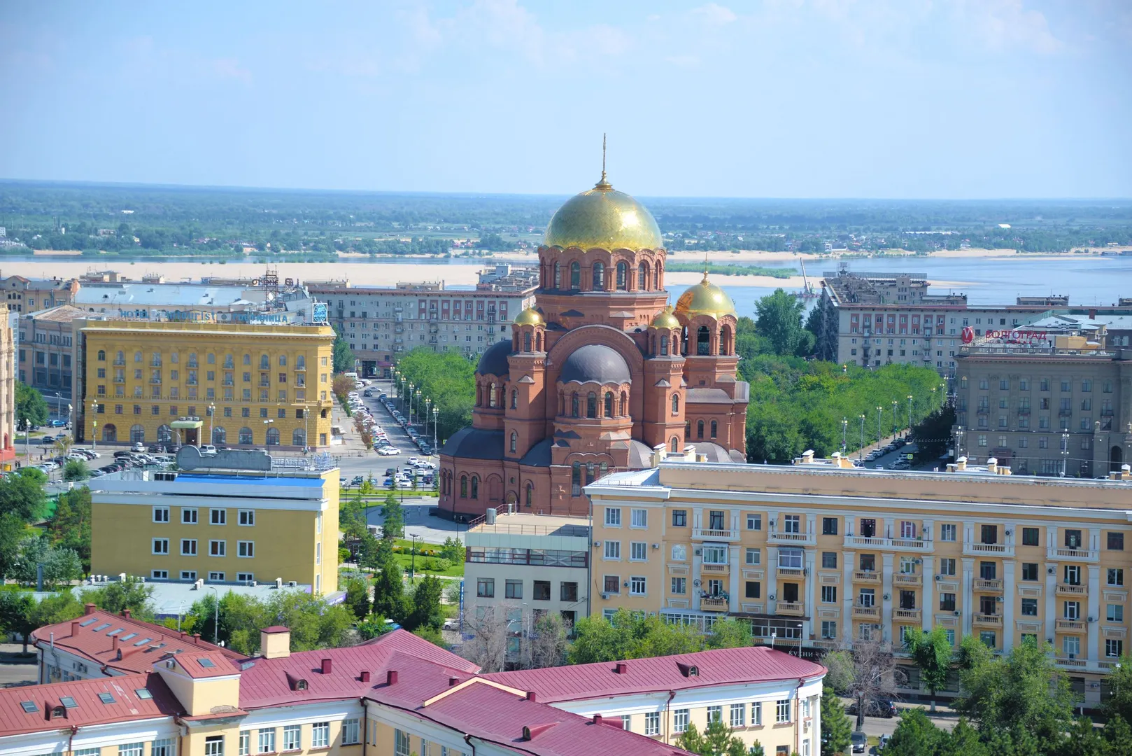 Вид с открытого балкона