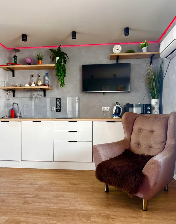 Квартира Разрешены вечеринки — аренда посуточно в Тюмень