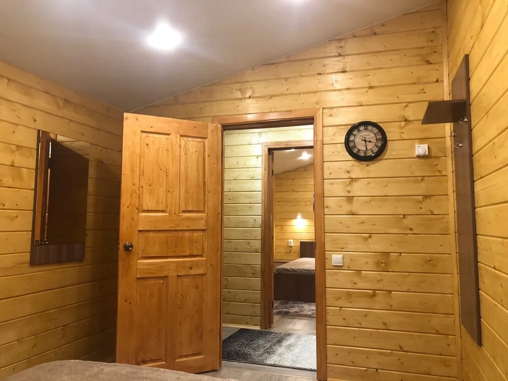 Коттедж с баней и бассейном