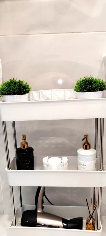 Квартира с видом на реку и горы