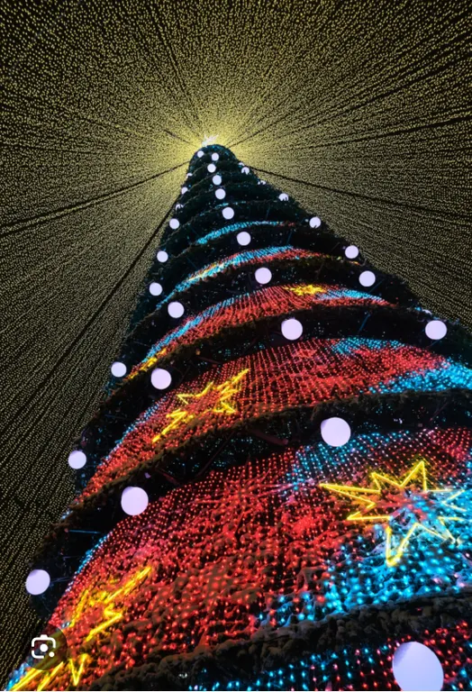 Квартира рядом с главной Елкой с панорамным видом на Кремль и Ривьеру