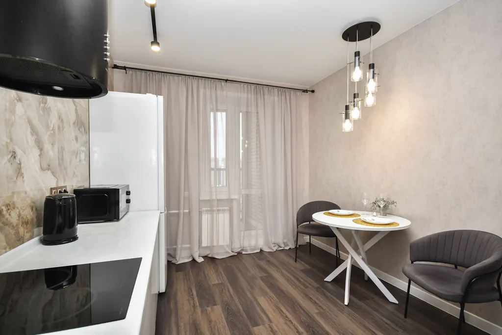 Комфортная современная квартира в центре Взлетки