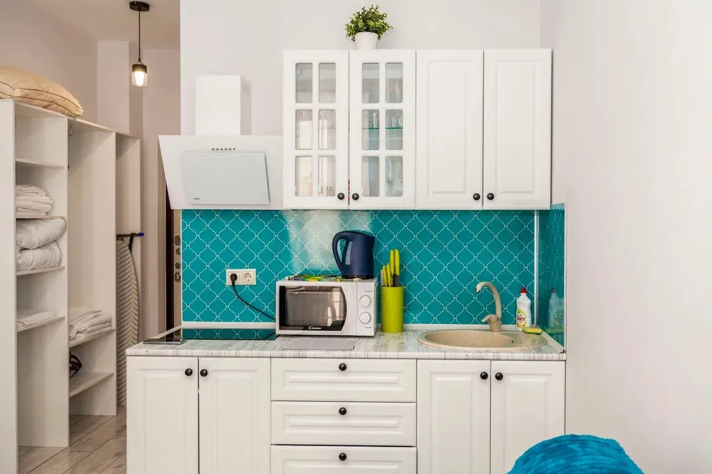 Квартира Квартира Студия у моря с теплым бассейном — Сириус