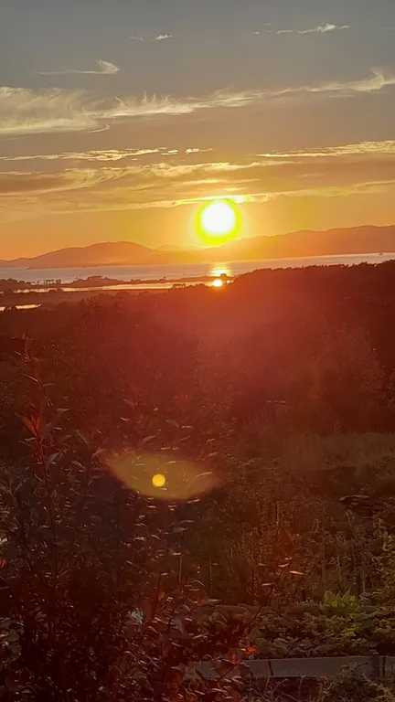 Комфортный дом с видом на море, уличный бассейн восхитительные закаты