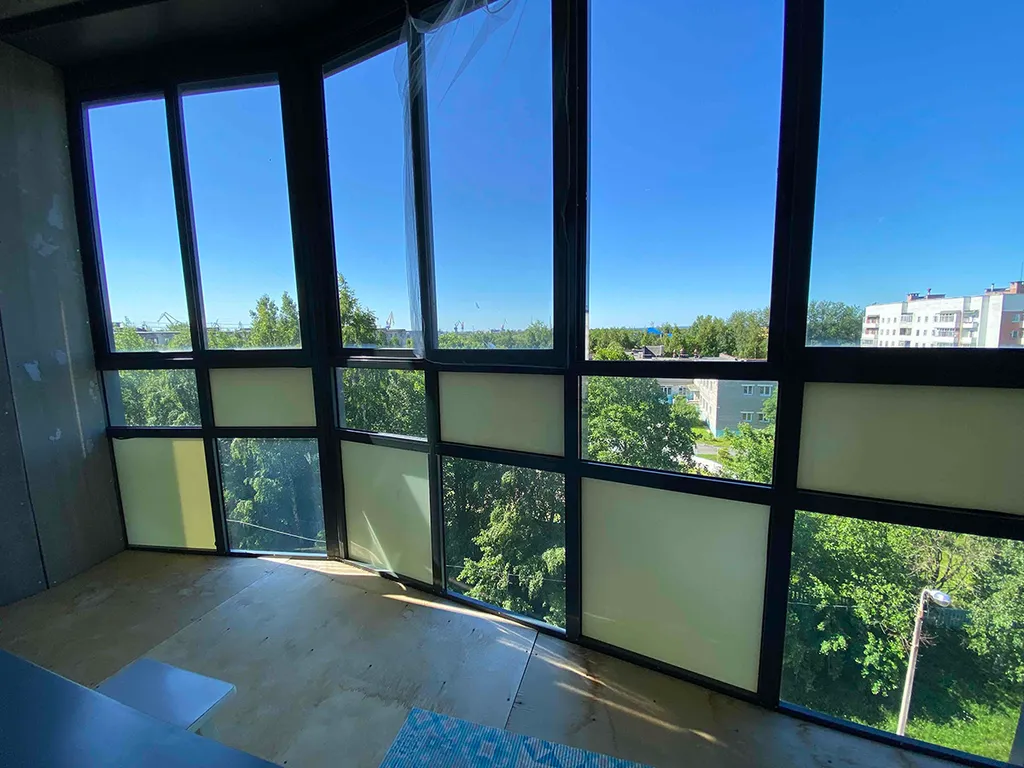 Студия рядом с предприятием Звездочка