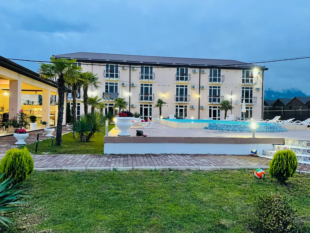 Двухместный номер с двумя раздельными кроватями и включенным завтраком