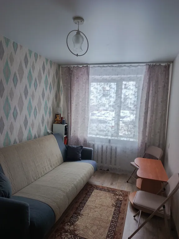 Комната в тихом спальном районе на берегу реки