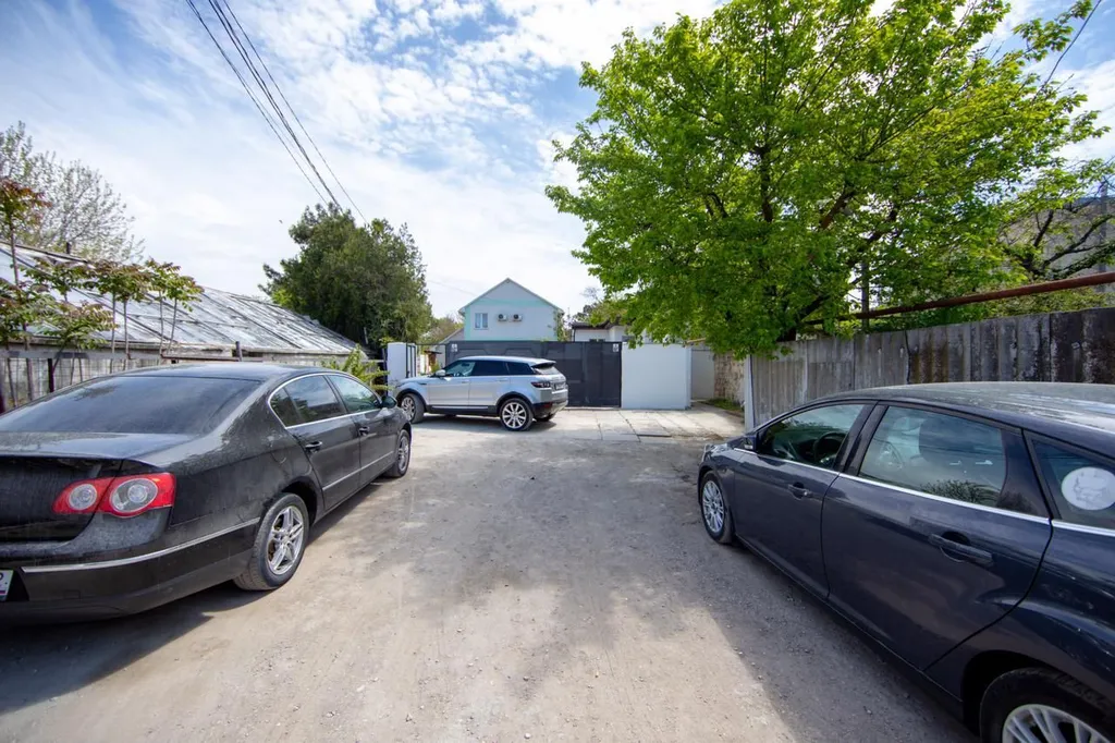 Дом с отдельным двором