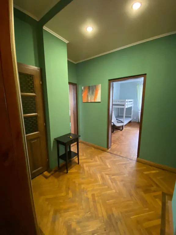 Трёхкомнатная квартира в центре