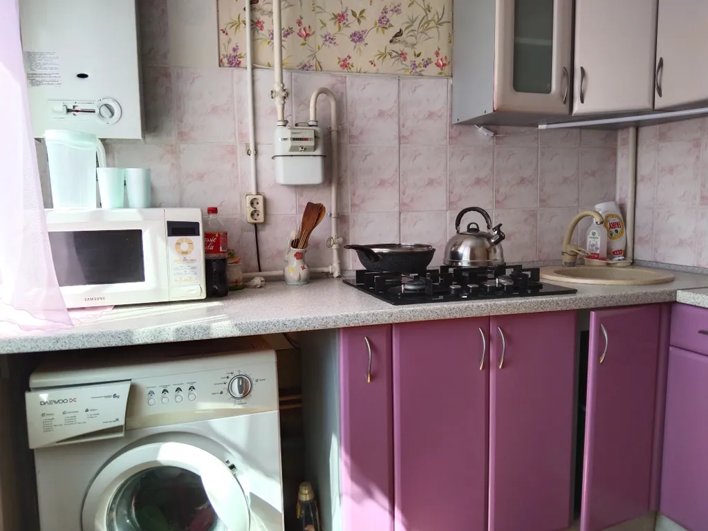 Квартира в центре города, супермаркеты в шаговой доступности, море