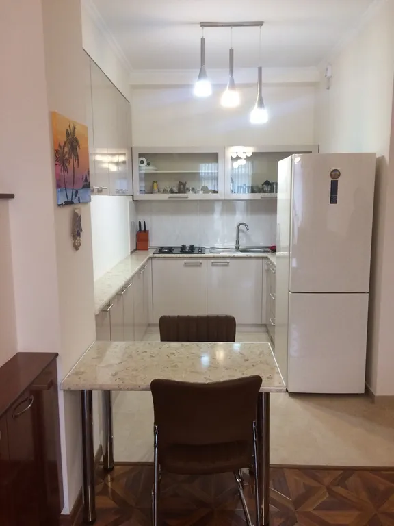 3-комнатная Квартира — аренда посуточно в Тбилиси