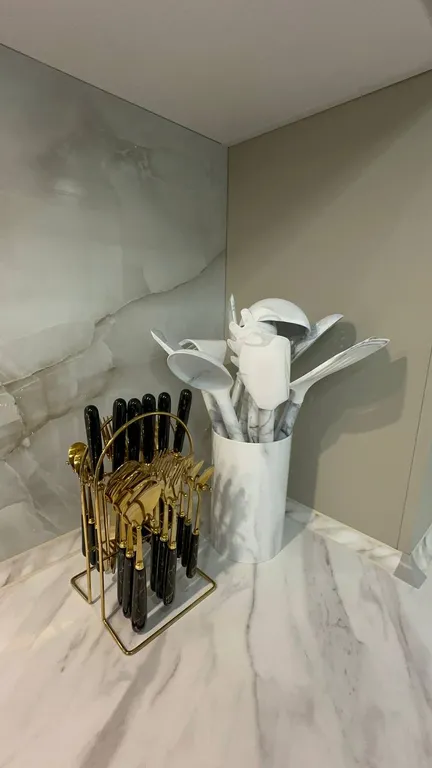 Brodway apartment 20 in Bay tash tower