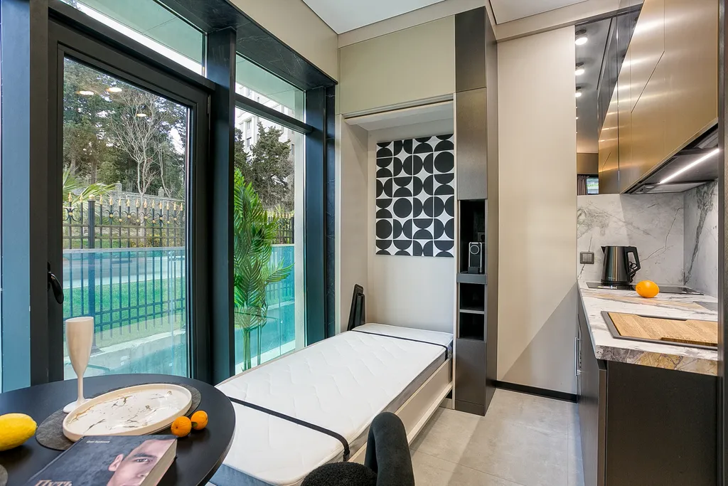 Апартаменты у моря с террасой свой пляж и бассейн в 2 минутах пешком