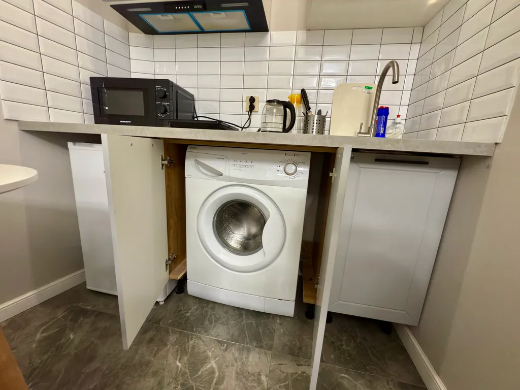 Квартира Квартира Улучшенная студия для 3 гостей с отдельным входом — Санкт-Петербург