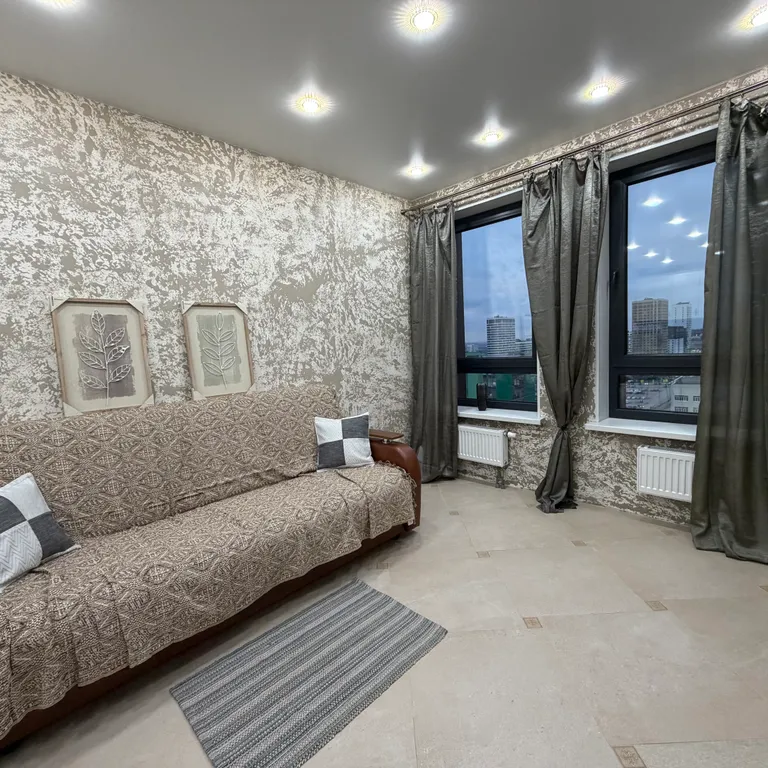 Отличная евротрешка в самом центре мегаполиса