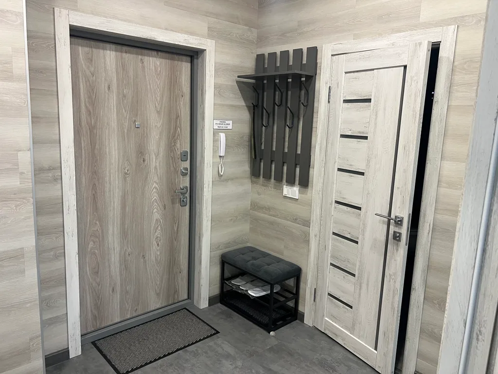 Уютная квартира Аэропорт Толмачево 5 минут(спальня+кухня-гостинная)