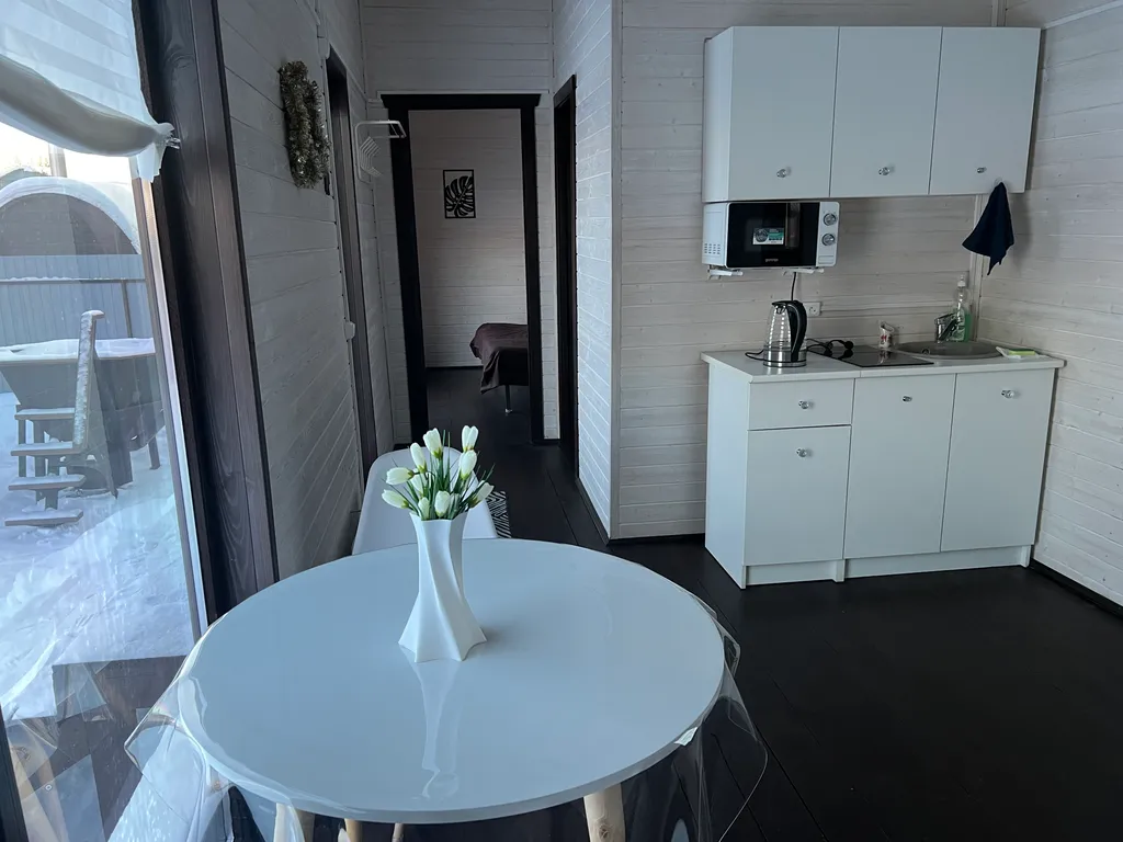 Коттедж Дом на берегу реки с чаном фурако и баней, с собственным прудом — Казань