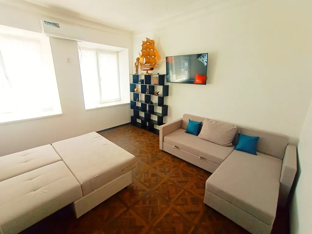 Уютная однокомнатная квартира в самом центре Ялты-Графском проезде