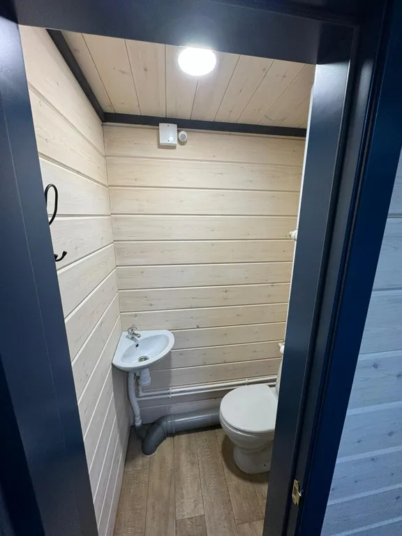 Барн хаус с видом на лес и горы