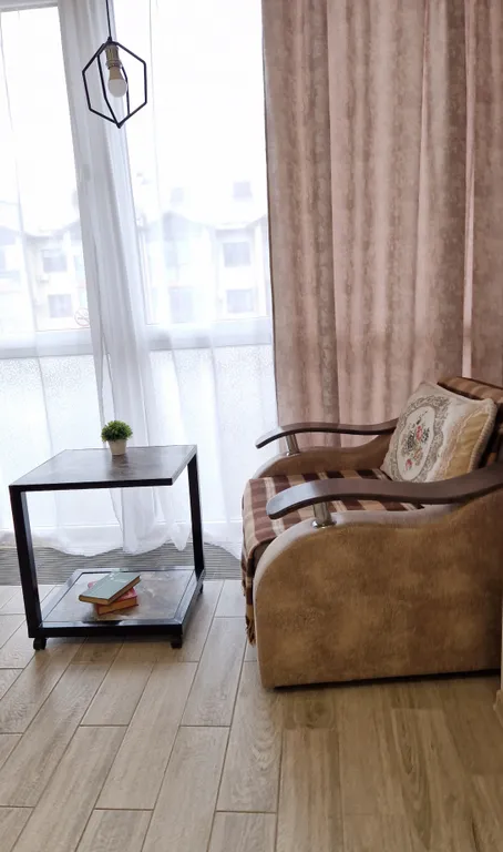 Новая чистая квартира с панорамным остеклением