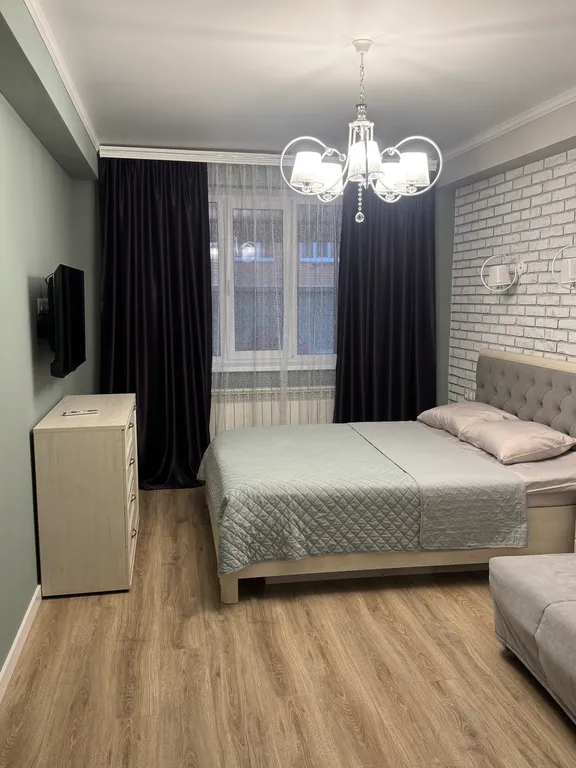 Уютная квартира в новом развитом микрорайоне — аренда посуточно в Ессентуки