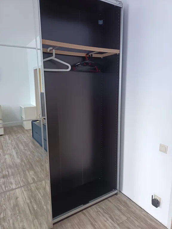 Часть жилого дома с отдельным собственным двориком