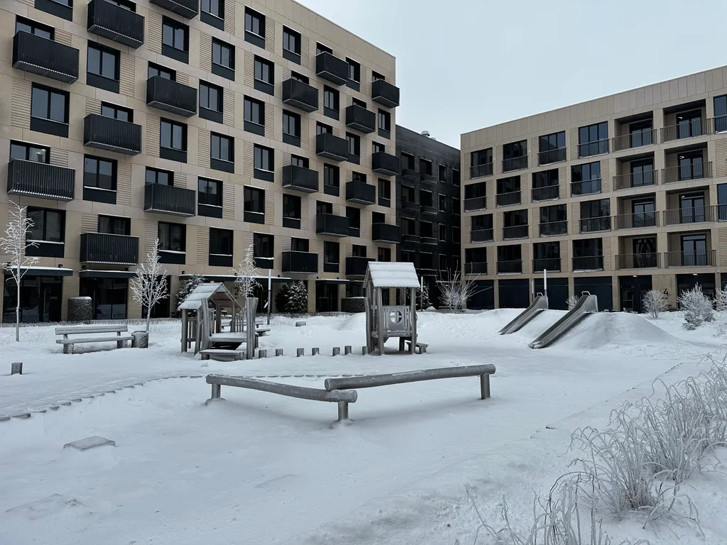 Умная квартира с дизайнерским ремонтом и тёплой парковой