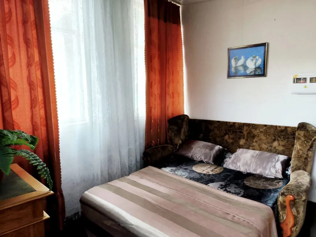 Комната, со свои отдельным входом, с видом горы