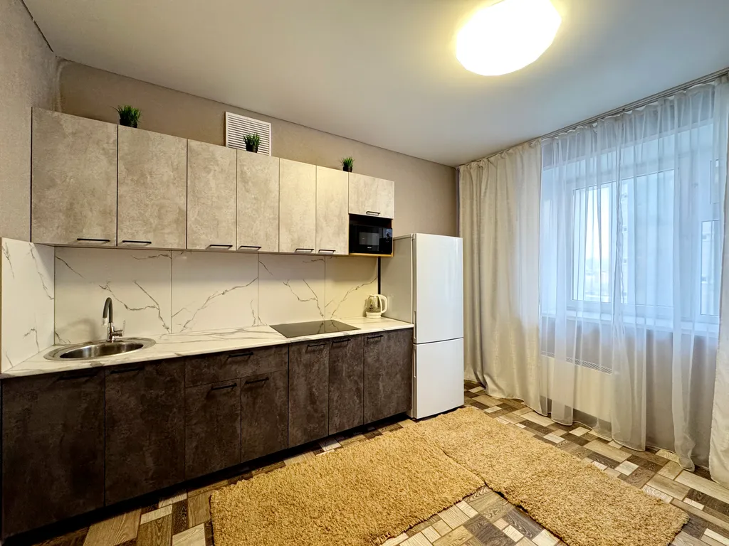 Квартира Квартира с новым современным ремонтом недалеко от ТРЦ Планета — Красноярск