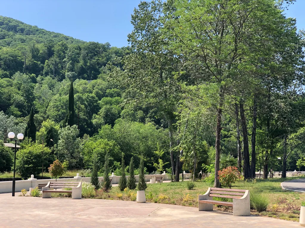 Квартира Квартира Уютная студия с панорамными окнами, балконом, видом на горы — Мацеста