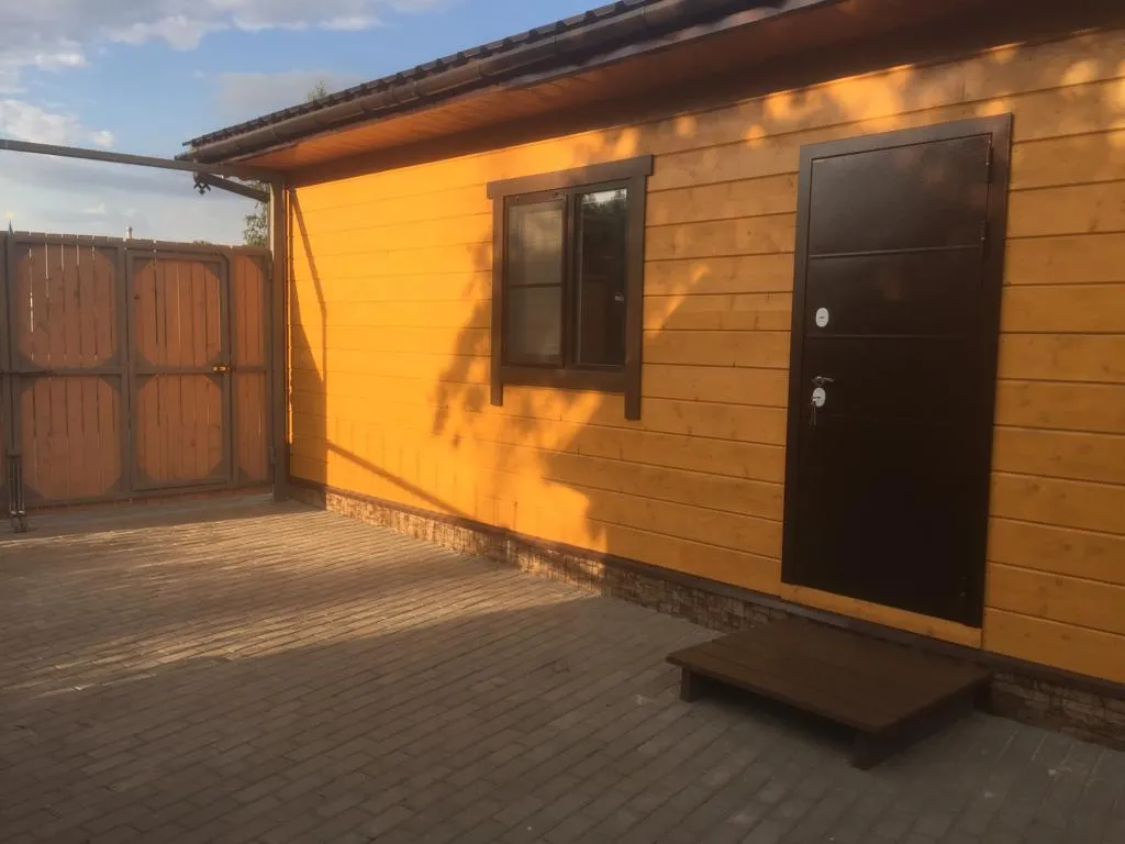 Гостевой дом у реки с видом на Музей Деревянного Зодчества и Кремль