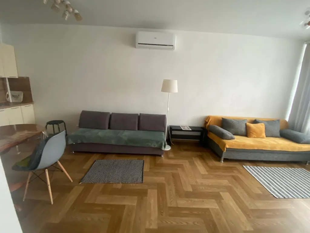 Евро 2-комнатная квартира, новостройка Метропарк в центре