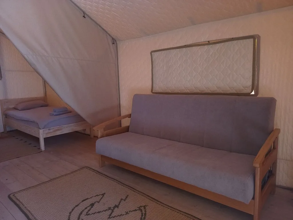 Тент-хаус для 5 гостей  с гриль-беседкой