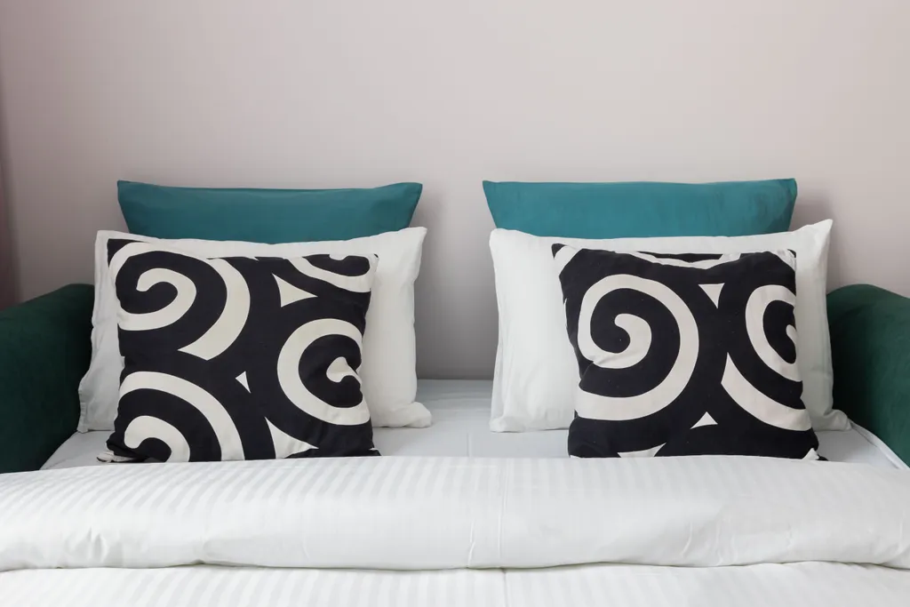 Андреевская студия с камином