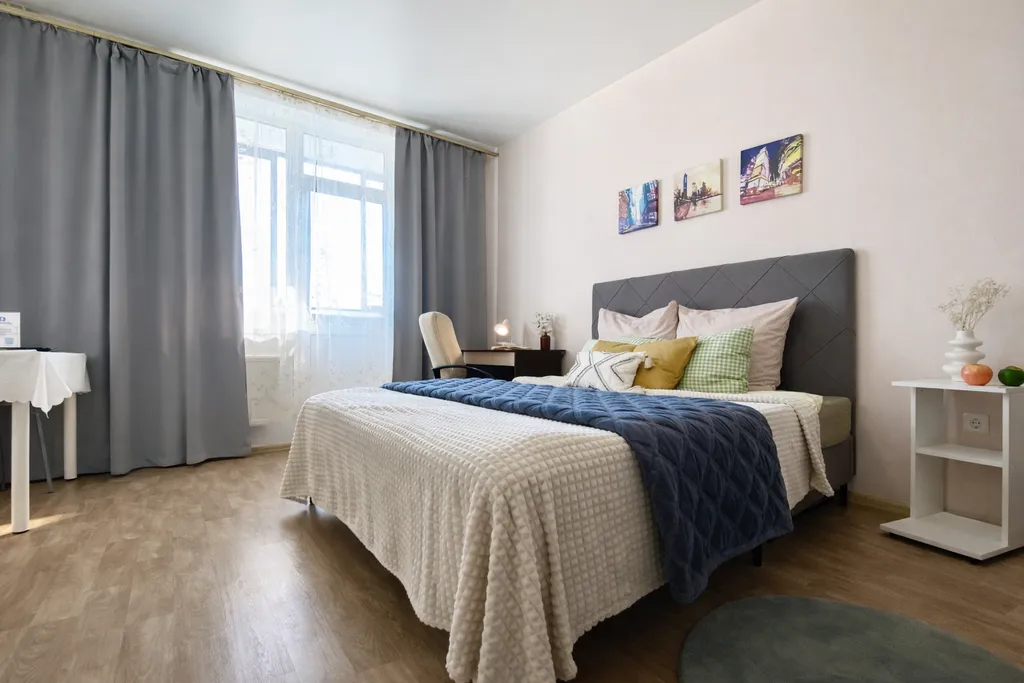 Студия с видом на город, рядом с городской эспланадой и ЖД вокзалом