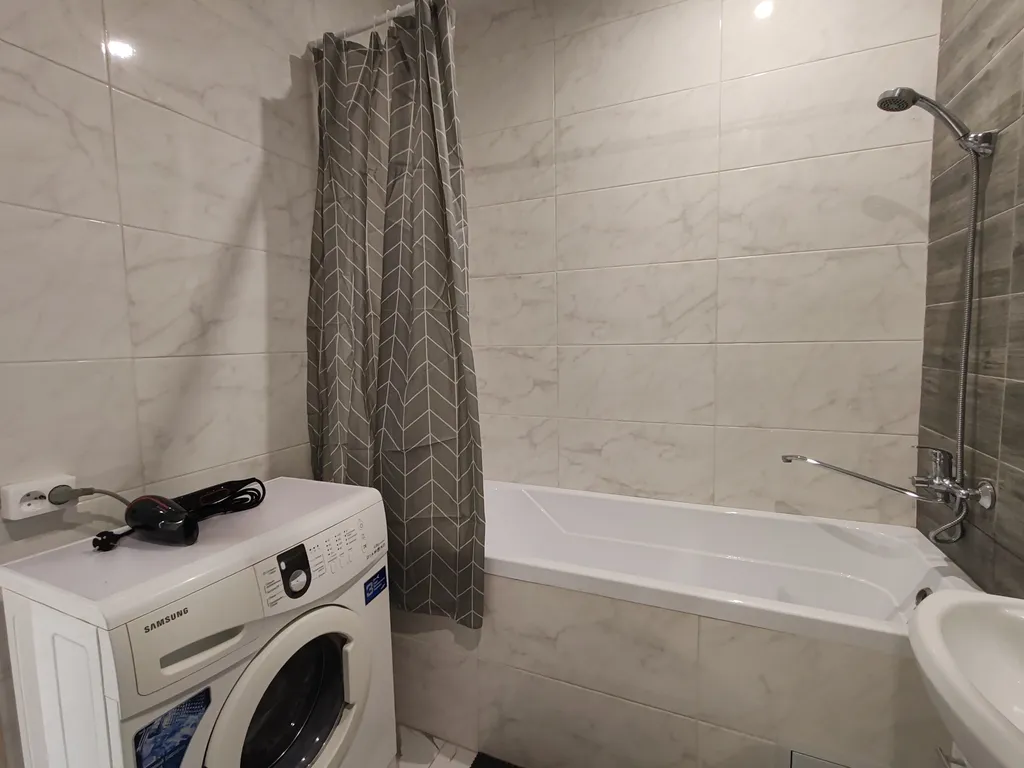 Znsrent Металлургов 106