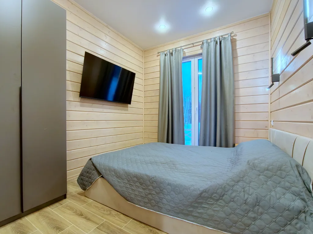 Коттедж Таунхаус на Красном озере — Светлое