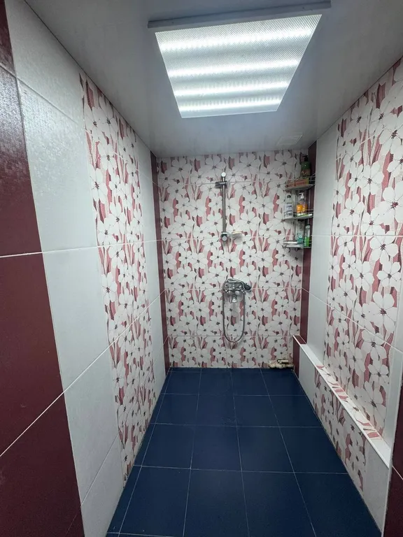 Уютный дом возле термального источника по дороге на курорт Мамисон