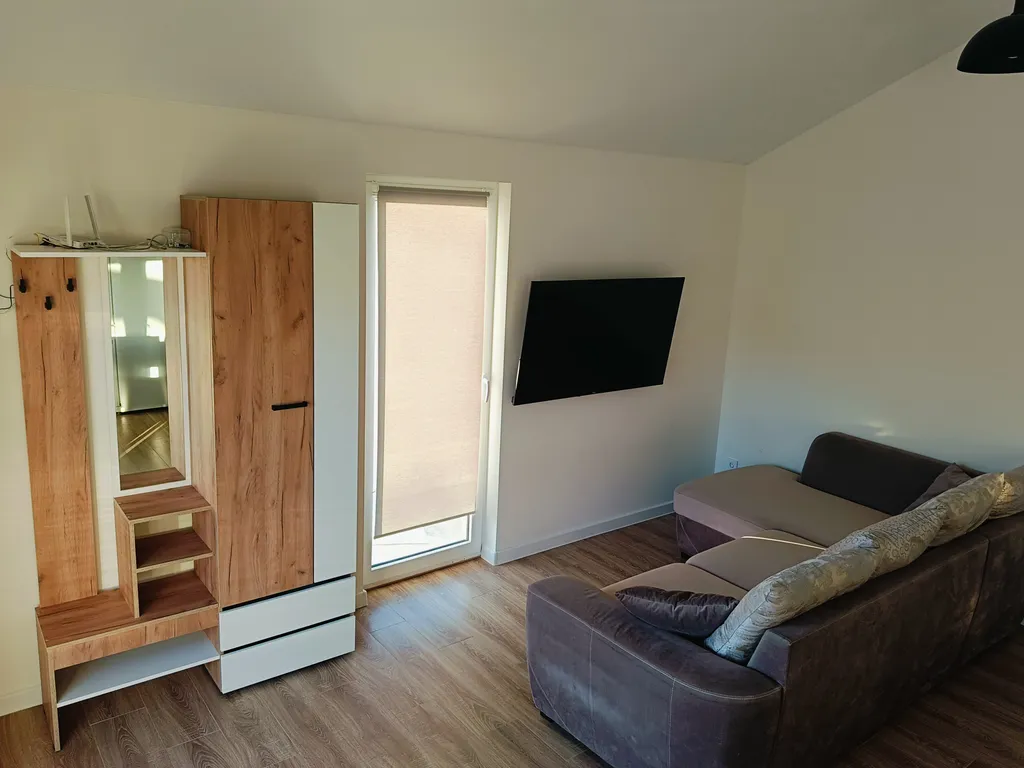 Уютный дом с бассейном под ключ