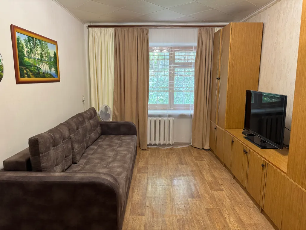 Квартира у аллеи