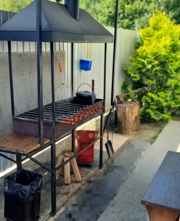 Дом на 11 мест с горячим бассейном и сауной