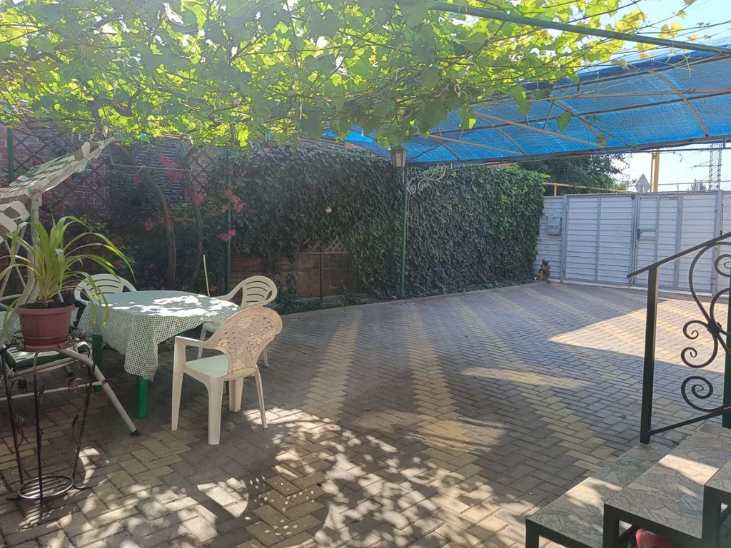 Тихий, уютный домик