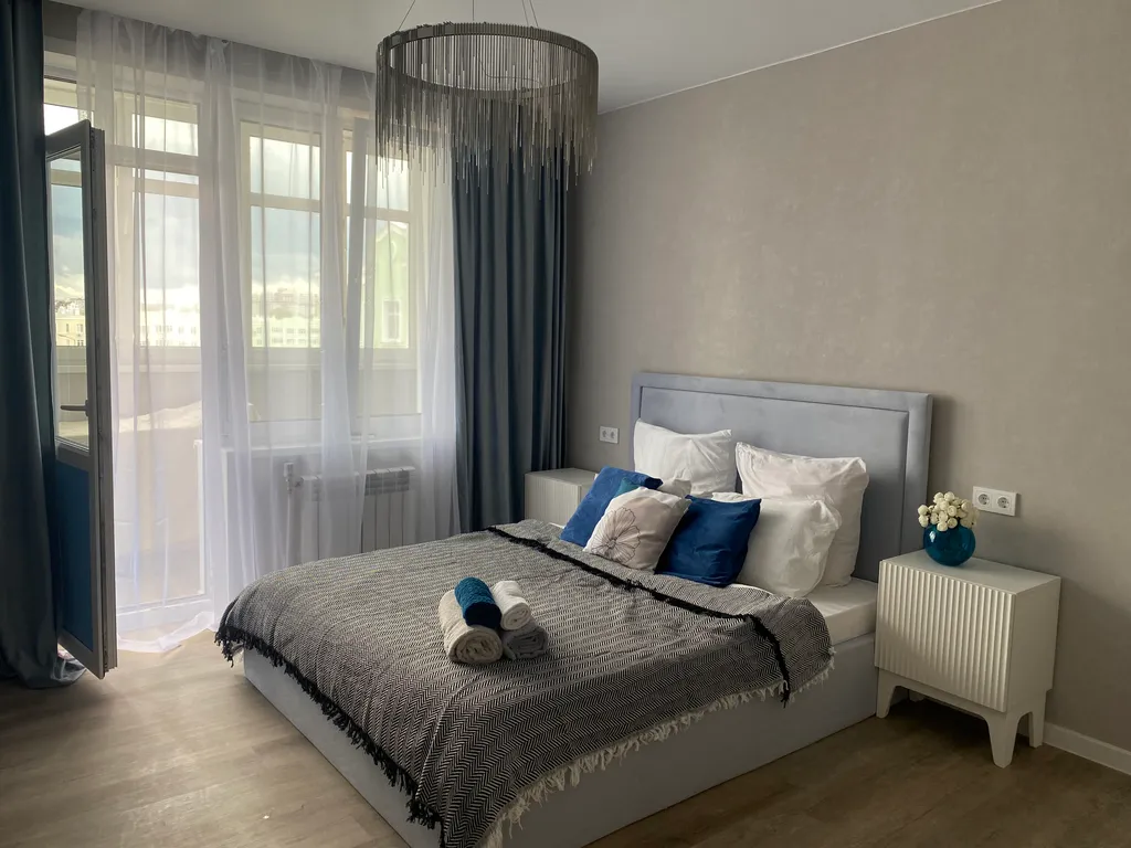 Шикарная трешка рядом с кремлем