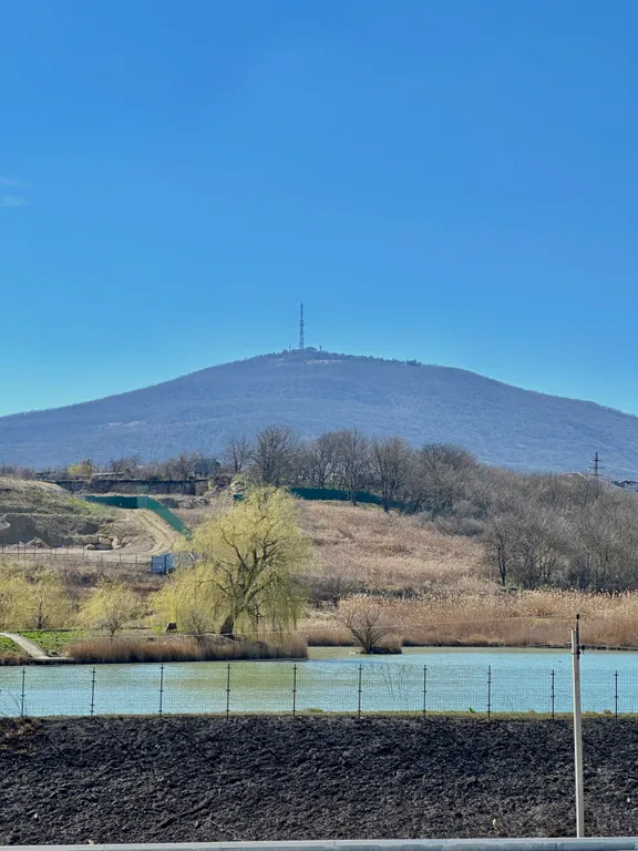 Видовая на горы Машук и Бештау