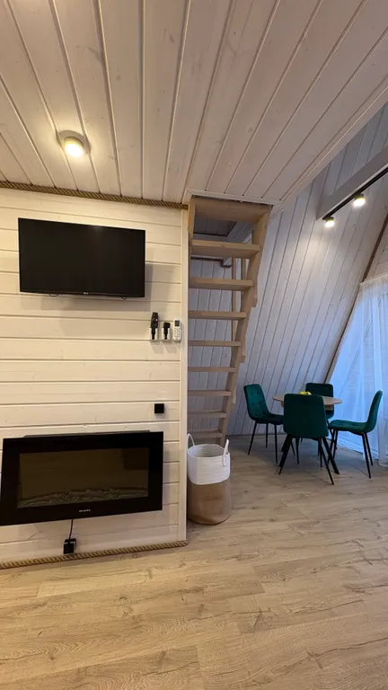 Уютный домик в стиле а-фрейм на оз. Волго