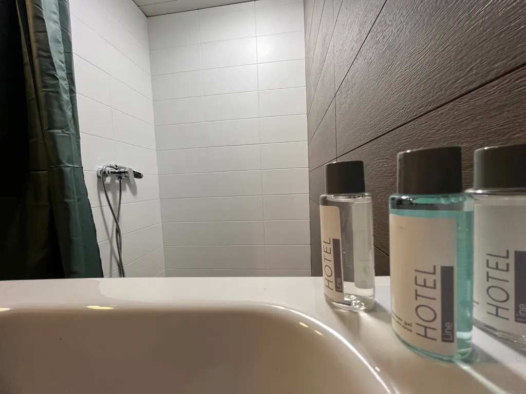 Стильный Барнхаус в окружении леса с сауной и сибирским банным чаном